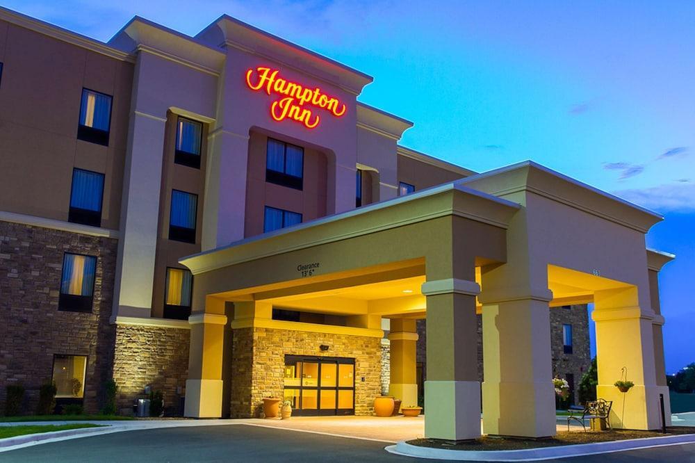 Hampton Inn Dekalb - Near The University Kültér fotó