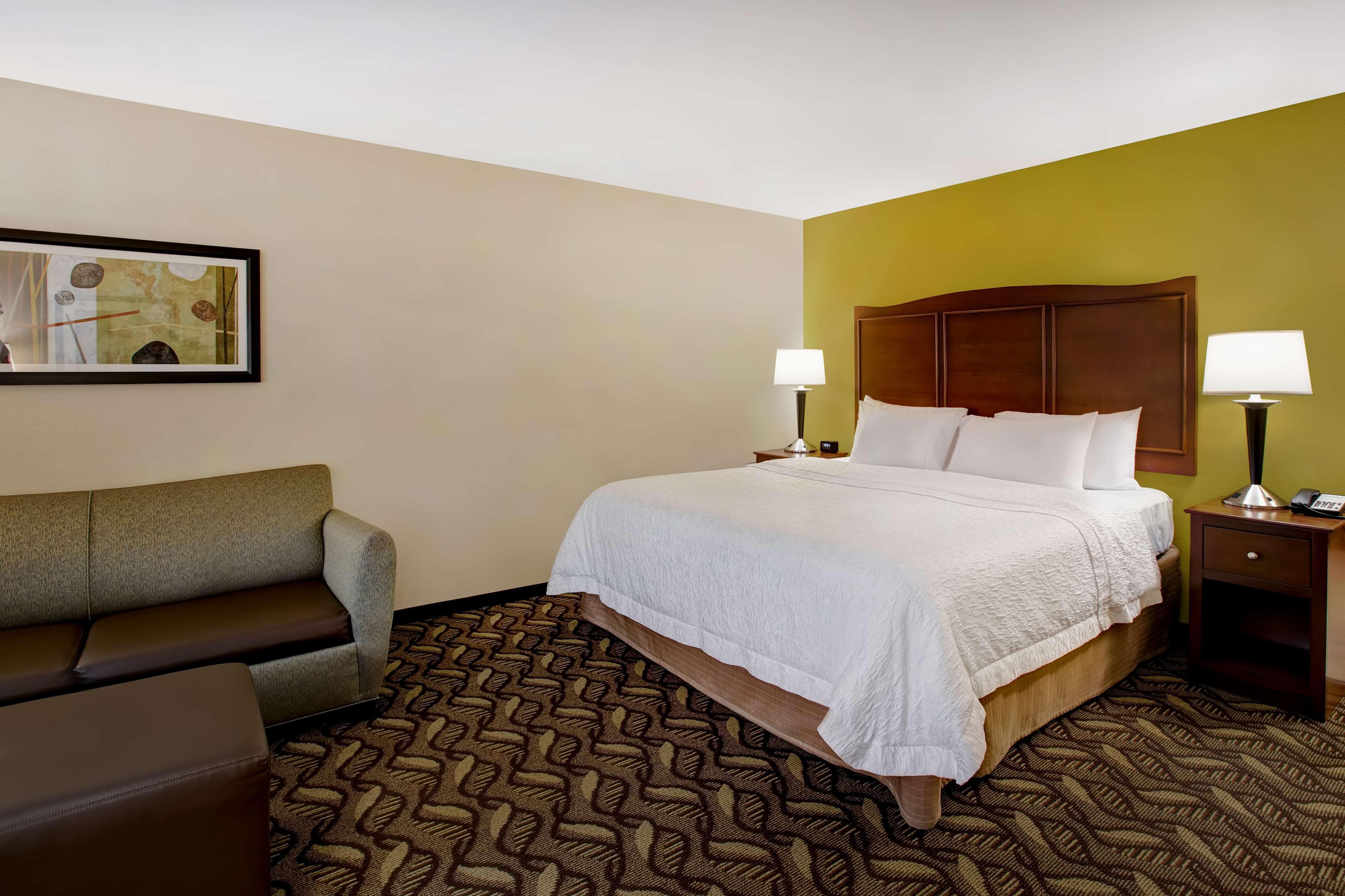 Hampton Inn Dekalb - Near The University Kültér fotó