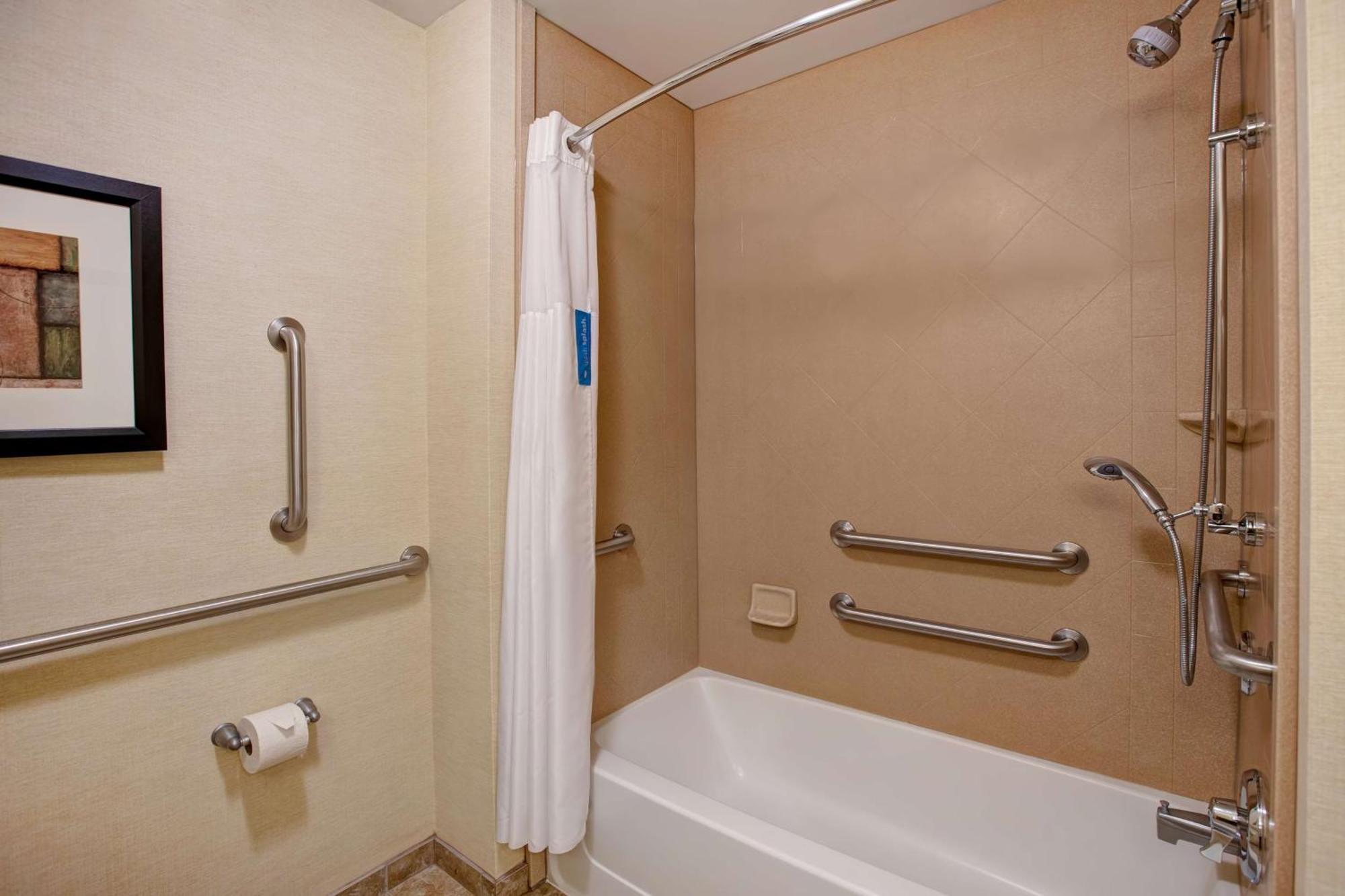 Hampton Inn Dekalb - Near The University Kültér fotó