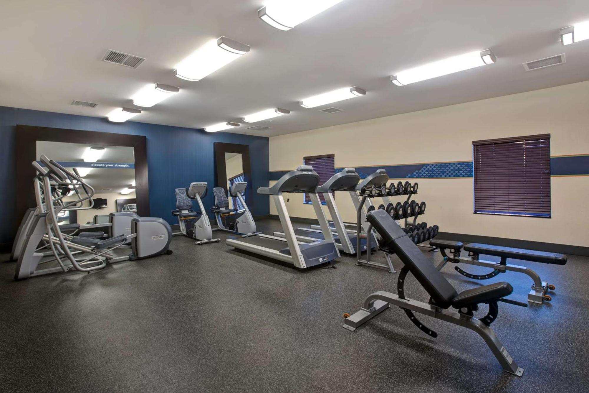 Hampton Inn Dekalb - Near The University Kültér fotó