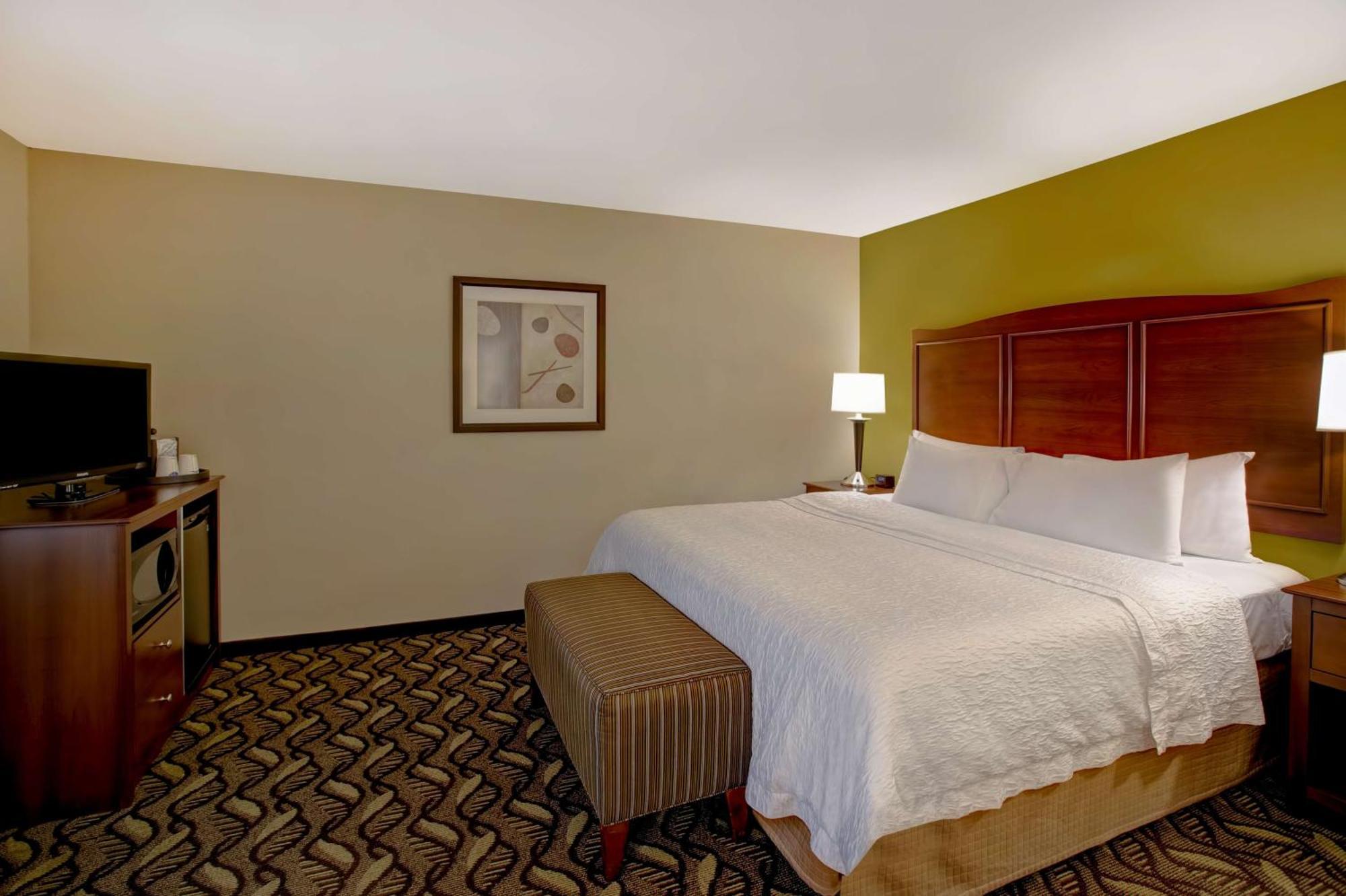 Hampton Inn Dekalb - Near The University Kültér fotó