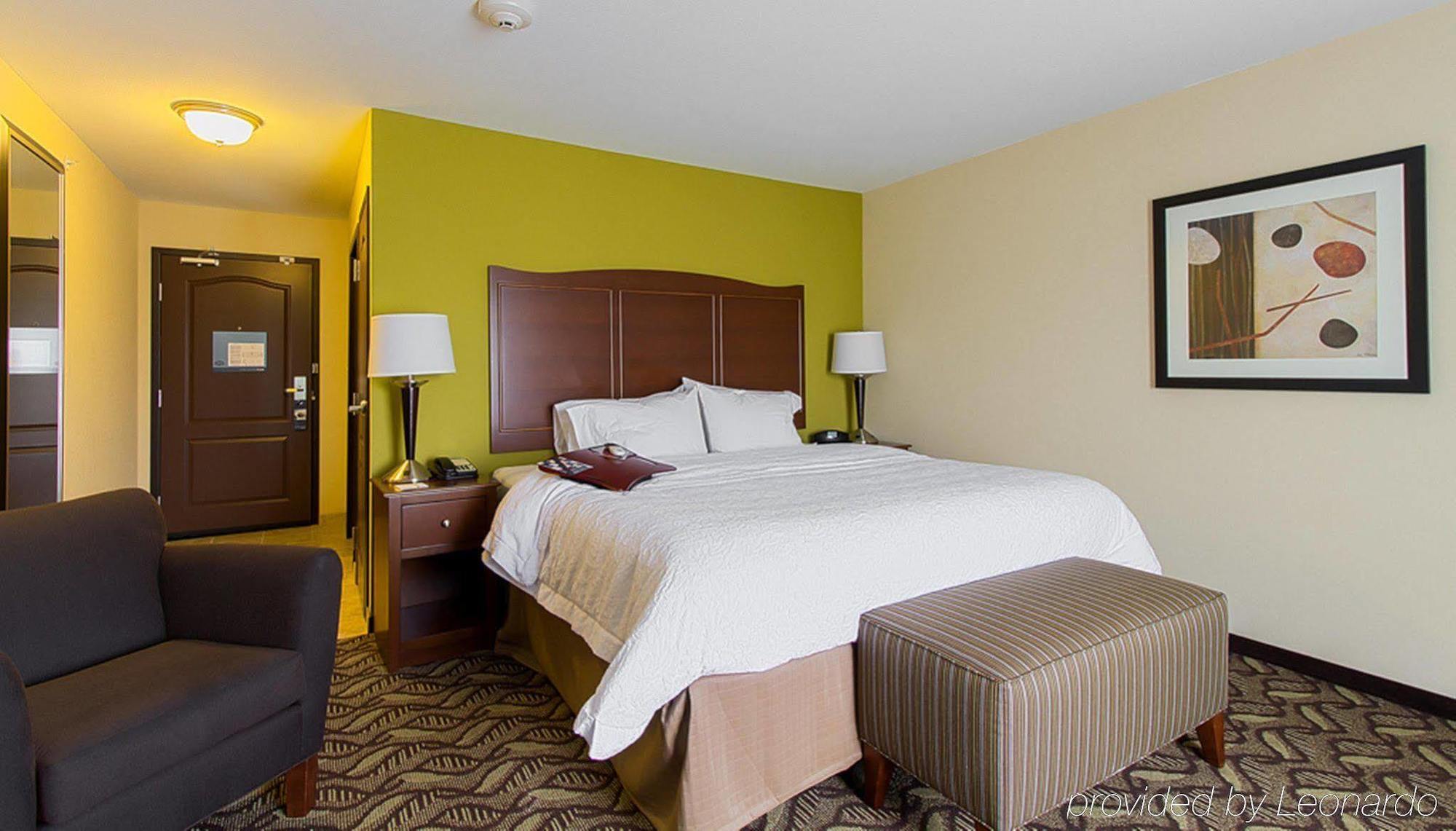 Hampton Inn Dekalb - Near The University Kültér fotó